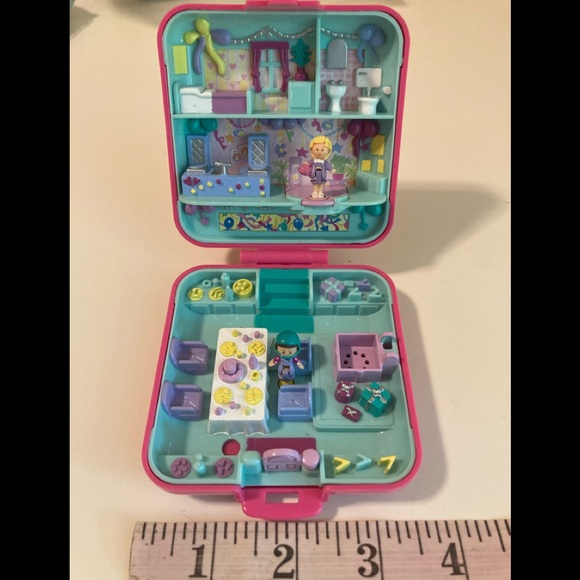polly pocket party time surprise
